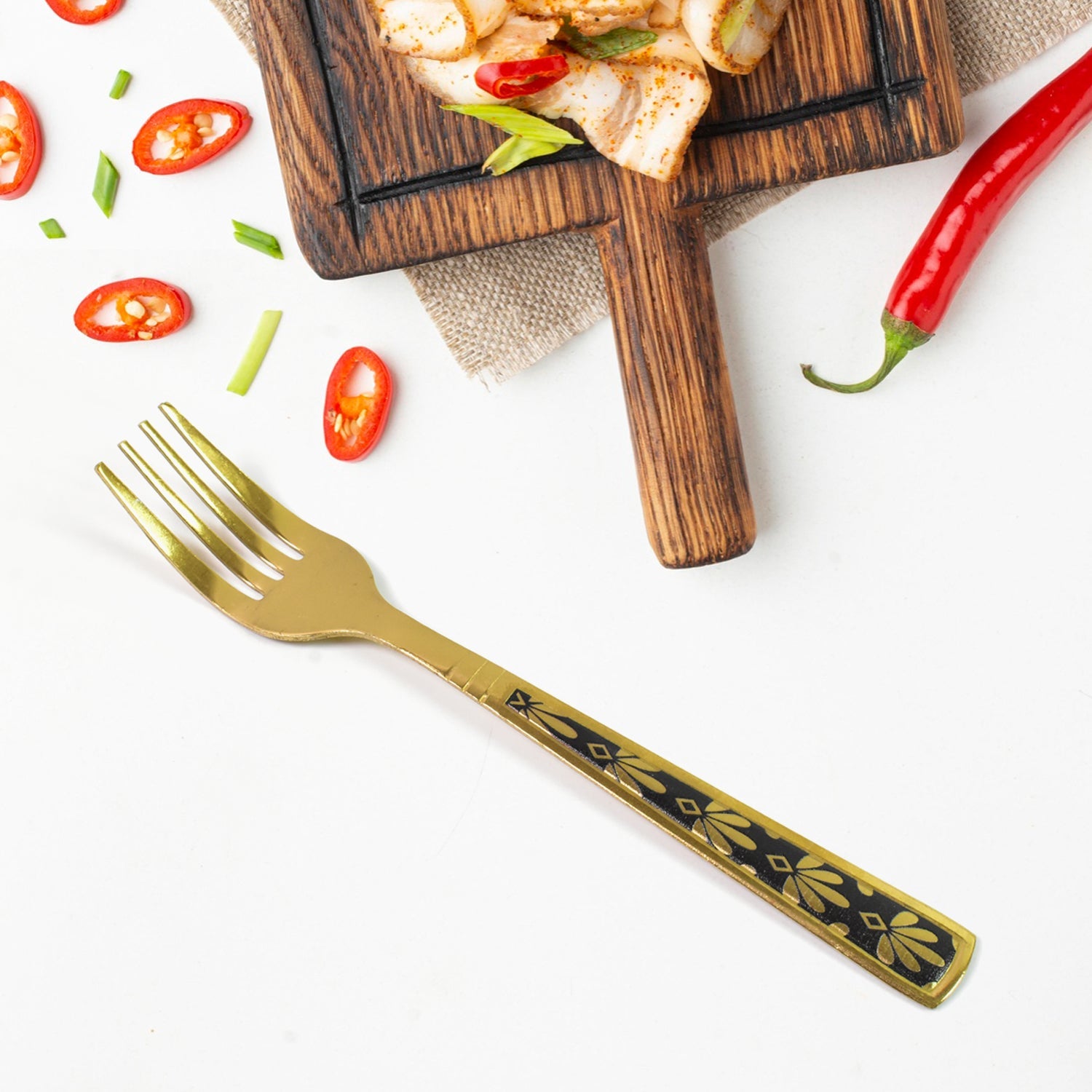 Stainless Steel Premium Fork Traditional Design Tablewar (6 Pcs Set / Golden) Stainless Steel Premium Fork Traditional Design Tablewar (6 Pcs Set / Golden)